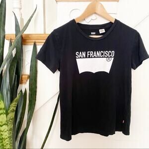 Levi's graphic front black short sleeves shirt